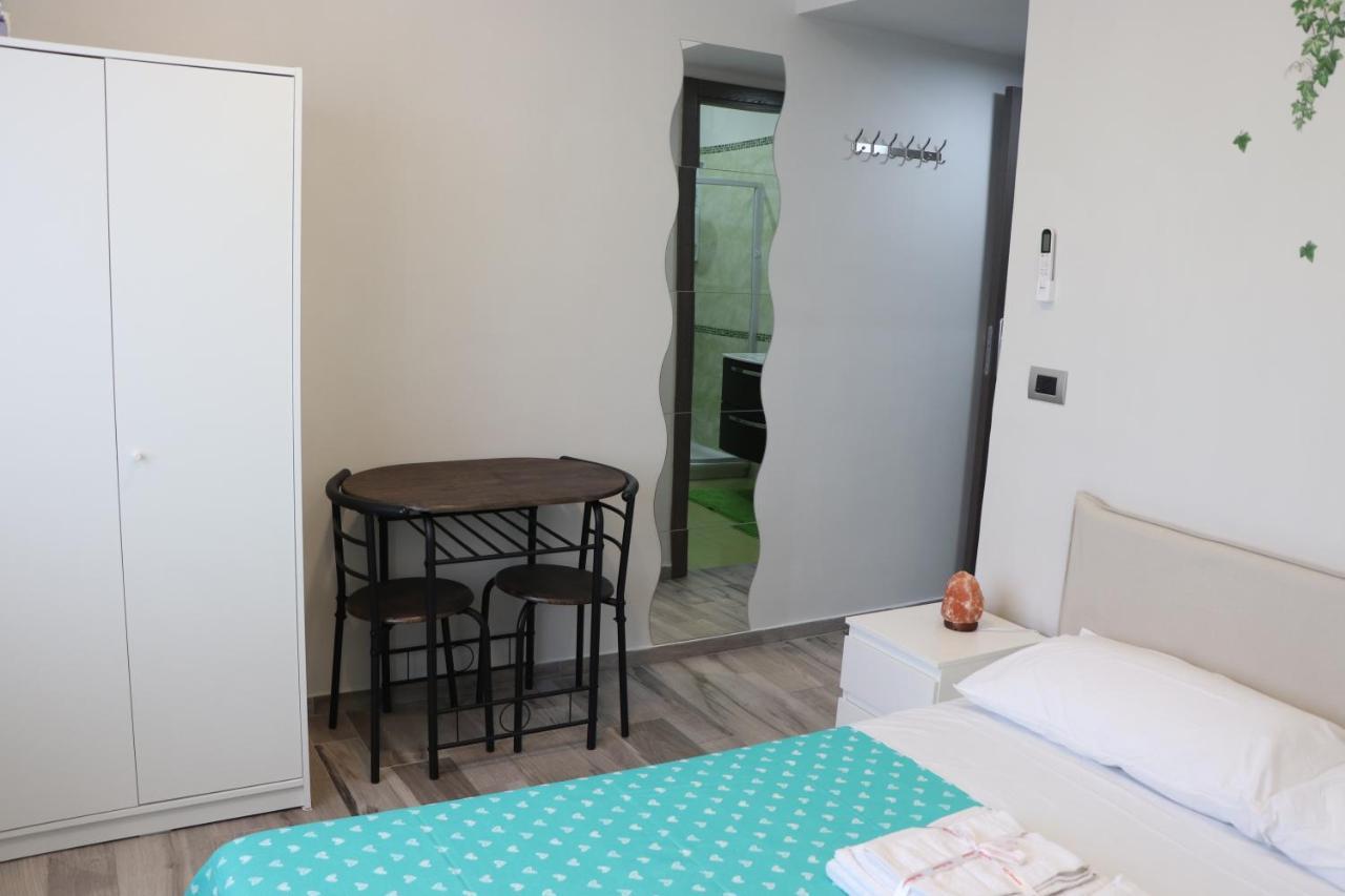 نابولي B&B Francesco Fly المظهر الخارجي الصورة